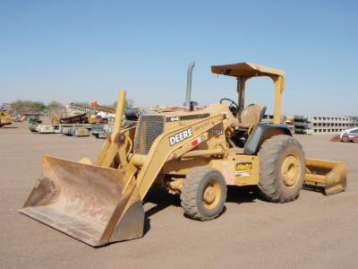 John Deere 210LE Skip Loader