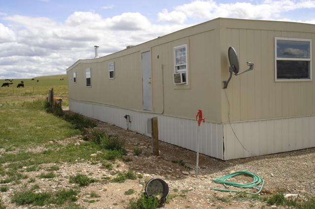 Trailer with skirting & paint